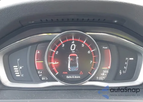 2015 Volvo S60 T5 Platinum z USA, uszkodzony, nr VIN YV140MFM1F2351459